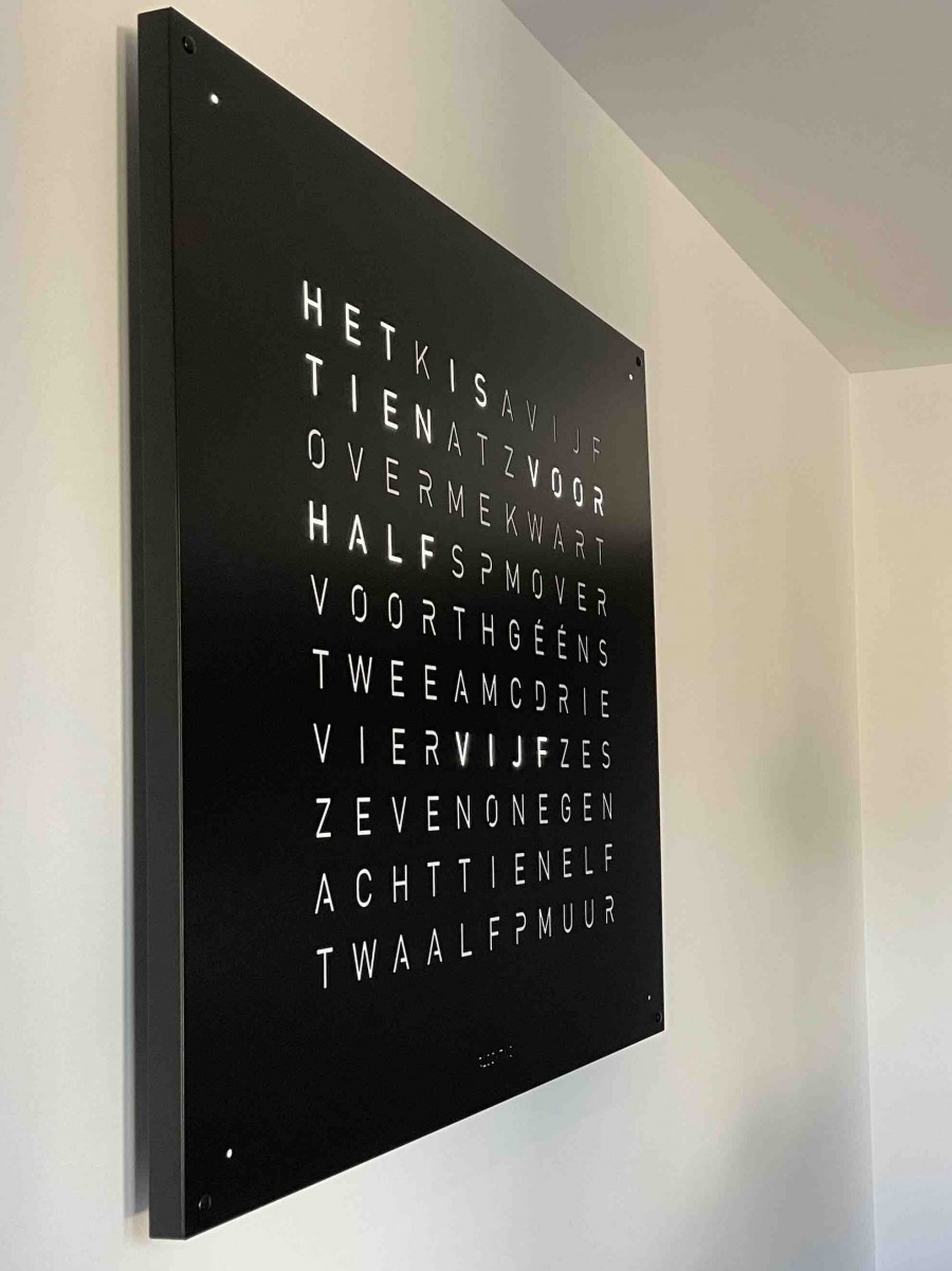 QLOCKTWO Earth 90 Black Pepper